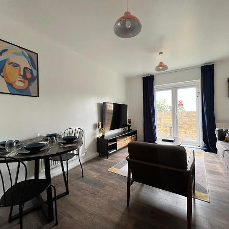 Kent, Dartford Station Apartments Extérieur photo