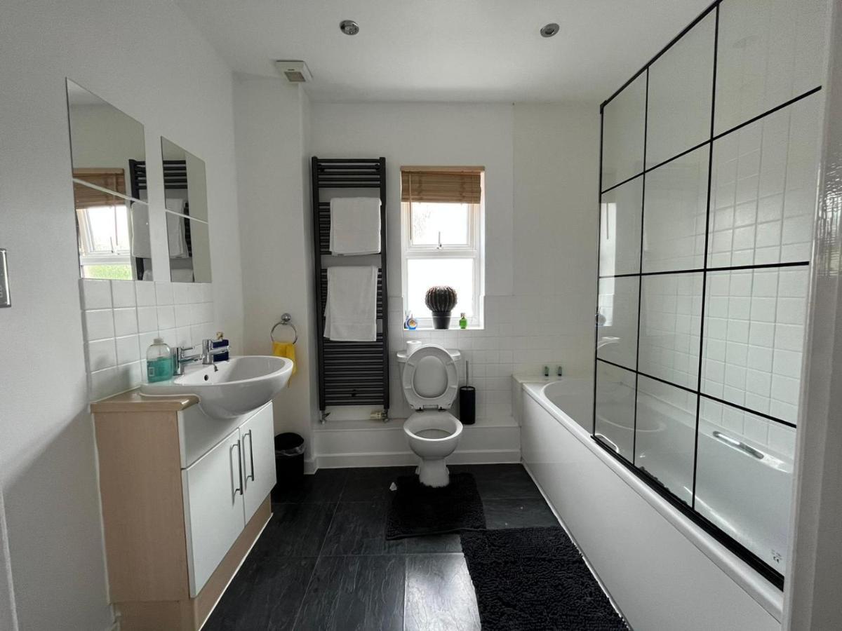 Kent, Dartford Station Apartments Extérieur photo