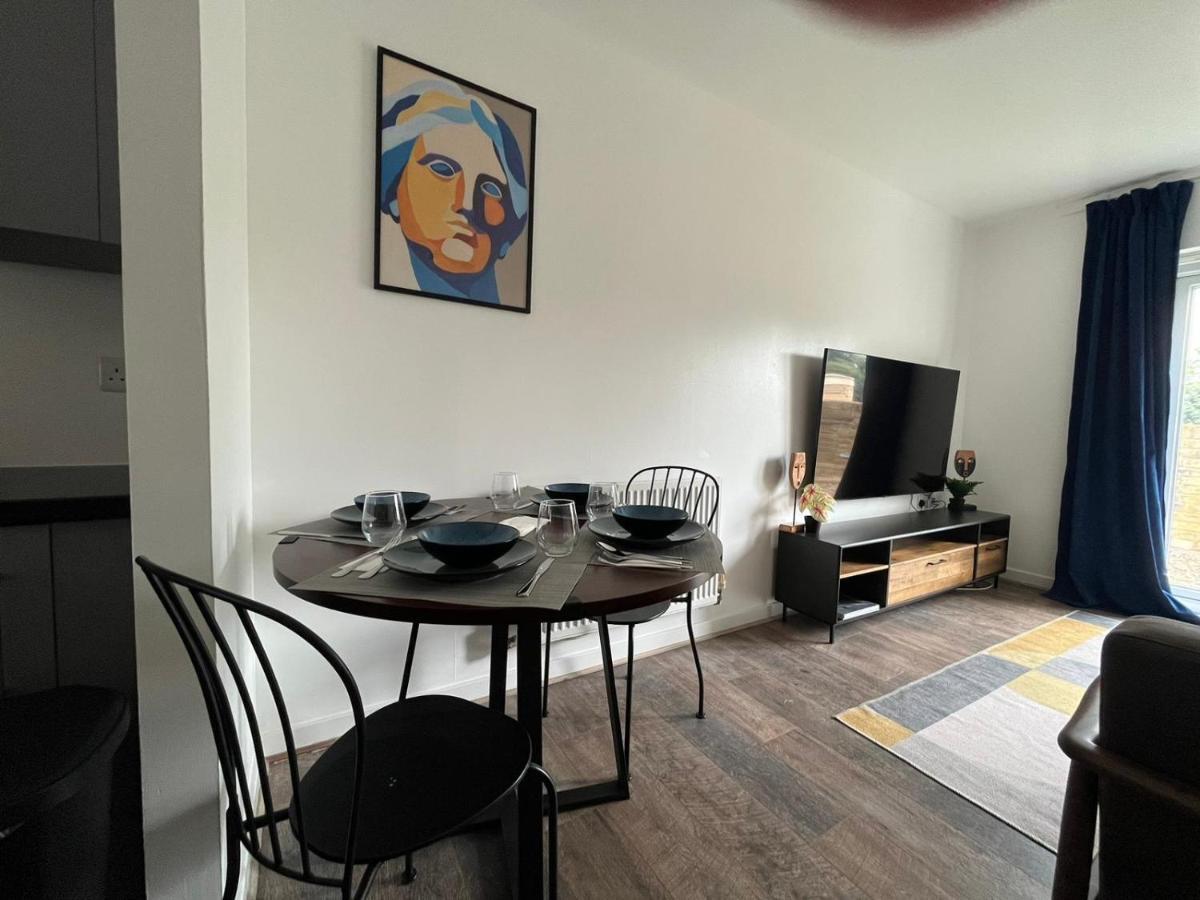 Kent, Dartford Station Apartments Extérieur photo