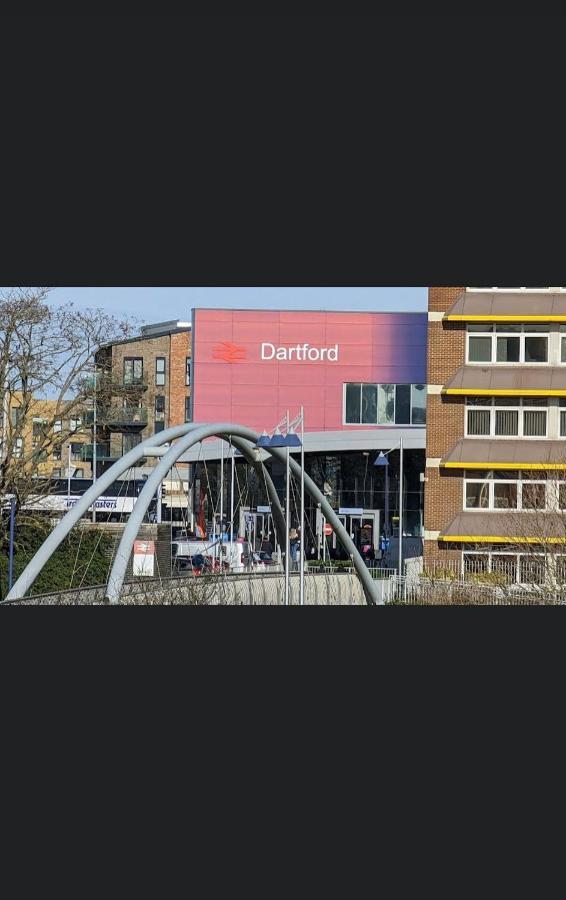 Kent, Dartford Station Apartments Extérieur photo