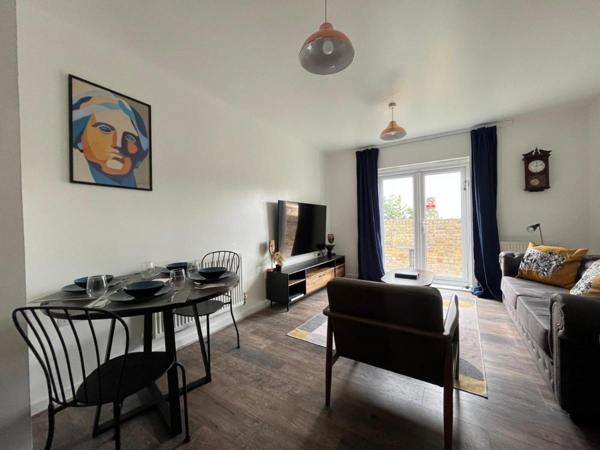 Kent, Dartford Station Apartments Extérieur photo